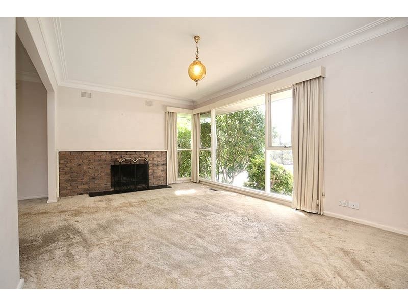 13 Trenton Avenue, Glen Waverley VIC 3150