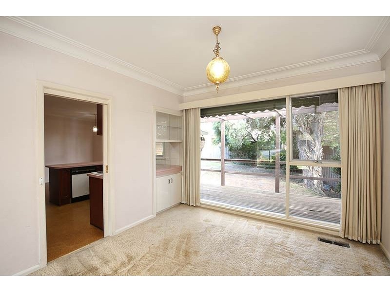 13 Trenton Avenue, Glen Waverley VIC 3150