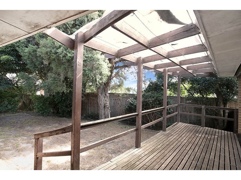 13 Trenton Avenue, Glen Waverley VIC 3150