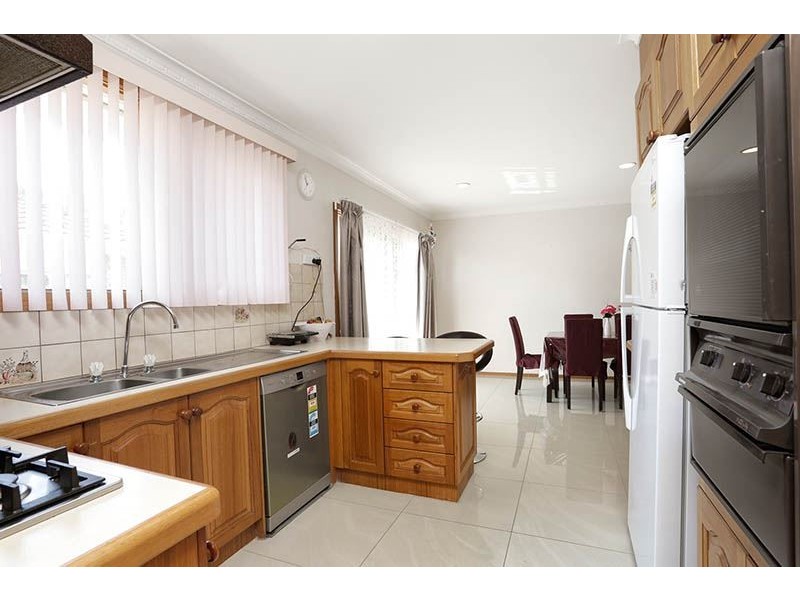 2/6 Waratah Street, Glen Waverley VIC 3150