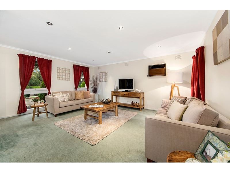 4 Westlands Road, Glen Waverley VIC 3150