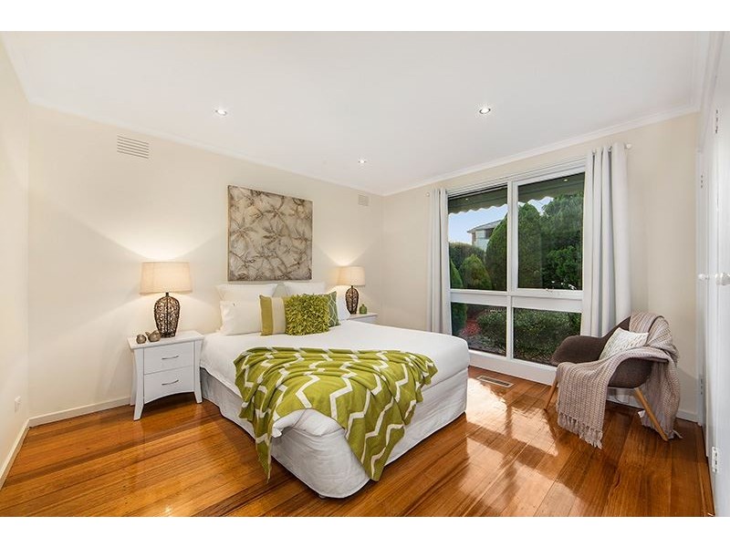 4 Westlands Road, Glen Waverley VIC 3150