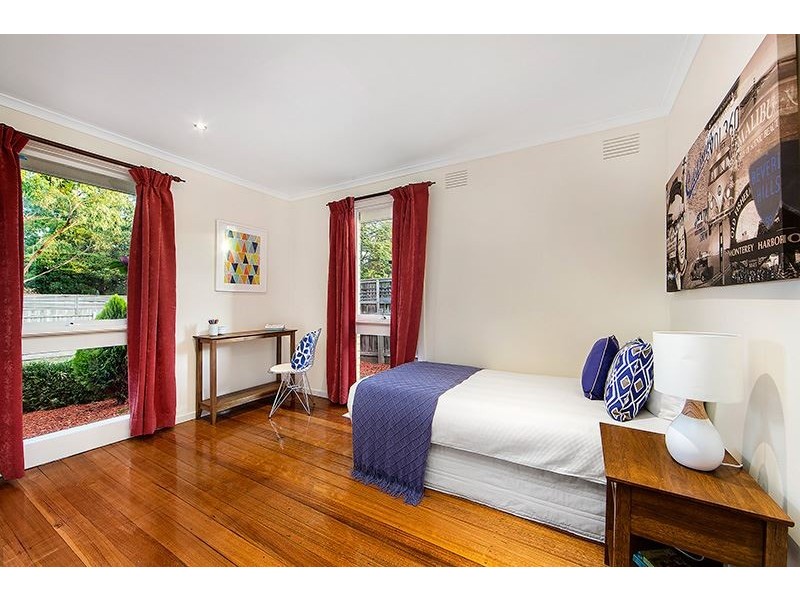 4 Westlands Road, Glen Waverley VIC 3150