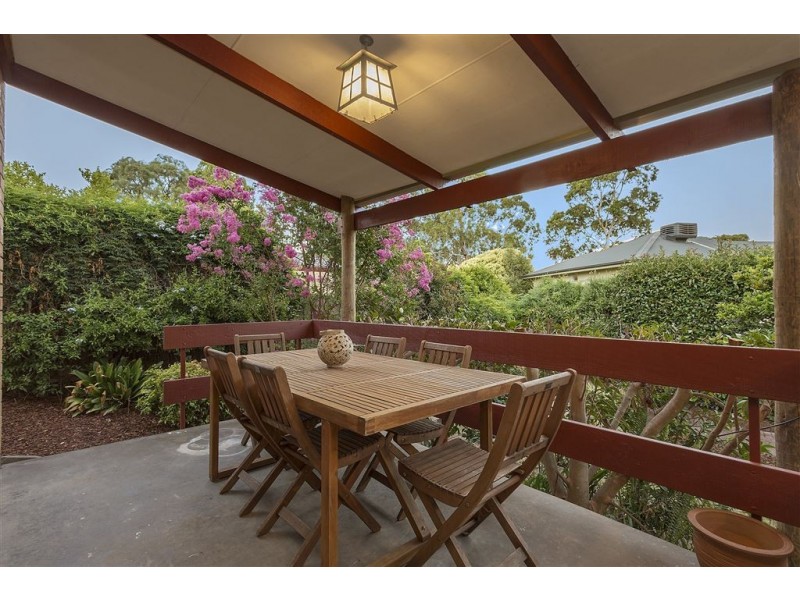 18 Cowrie Street, Glen Waverley VIC 3150