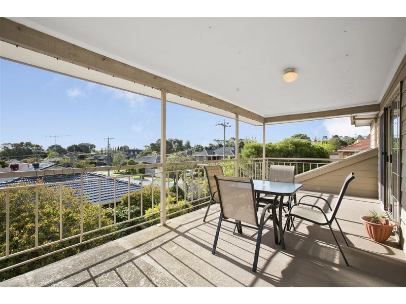 1 Holly Green Drive, Wheelers Hill VIC 3150
