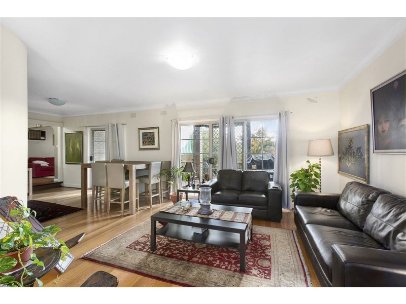 1 Holly Green Drive, Wheelers Hill VIC 3150