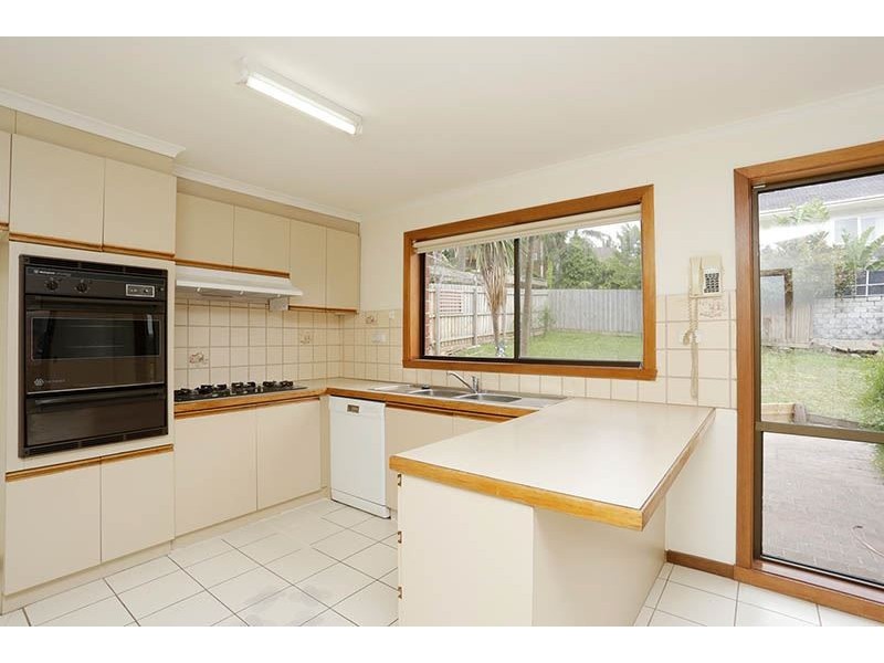 11 Merran Court, Wheelers Hill VIC 3150