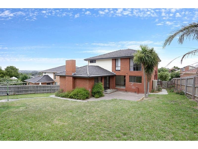11 Merran Court, Wheelers Hill VIC 3150