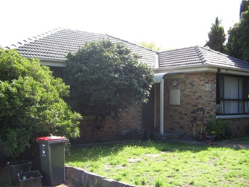 31 Fairland Road, Oakleigh East VIC 3166