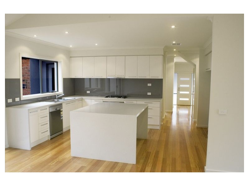 9 St Johns Wood Road, Mount Waverley VIC 3149