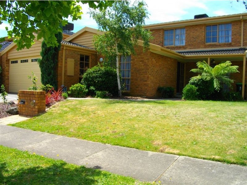 9 Sheraton Close, Burwood East VIC 3151