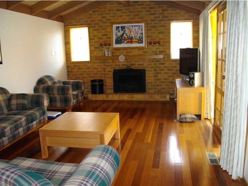 9 Sheraton Close, Burwood East VIC 3151