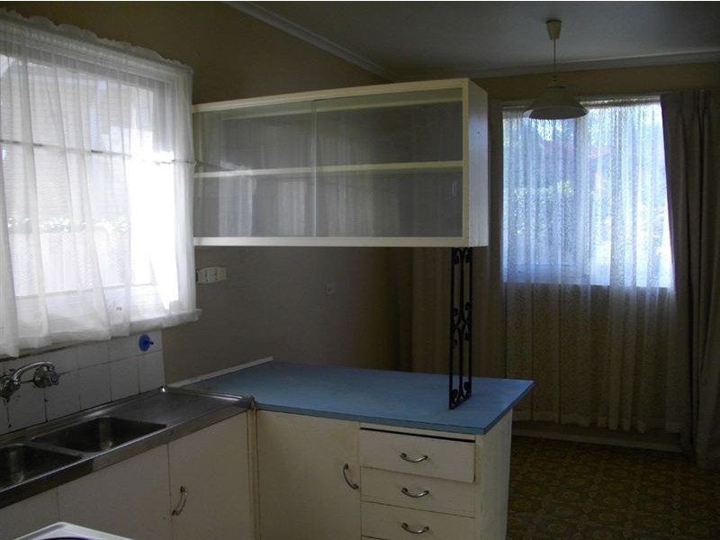 24 Kincumber Drive, Glen Waverley VIC 3150