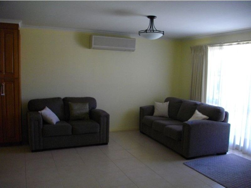 2/33 Miriam Close, Wheelers Hill VIC 3150