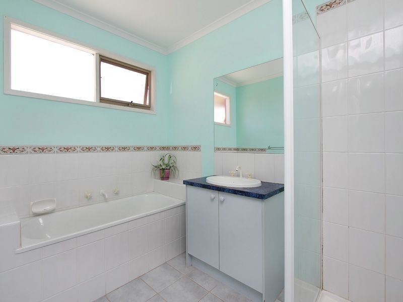 62 Kings Court, Oakleigh East VIC 3166