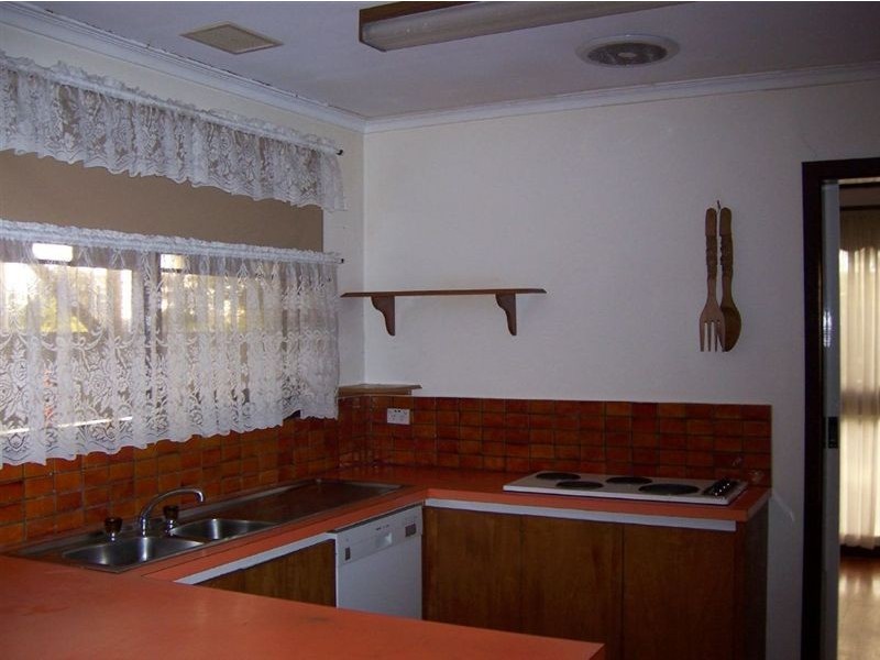 22 Mavista Avenue, Glen Waverley VIC 3150