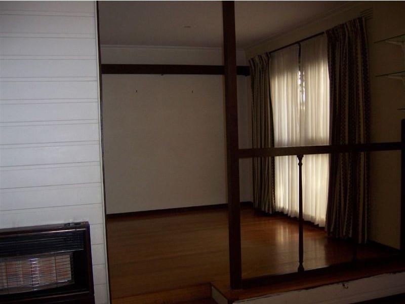 22 Mavista Avenue, Glen Waverley VIC 3150