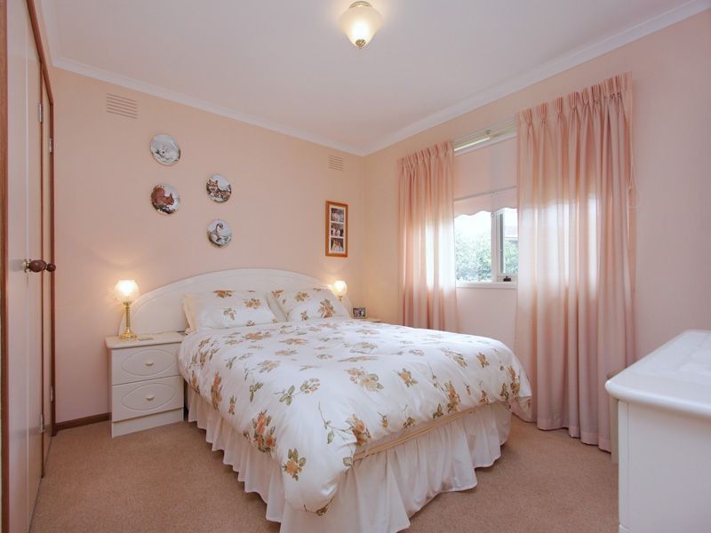 5 Sagramore Court, Glen Waverley VIC 3150