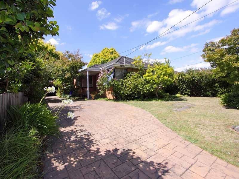 3 Packham Crescent, Glen Waverley VIC 3150