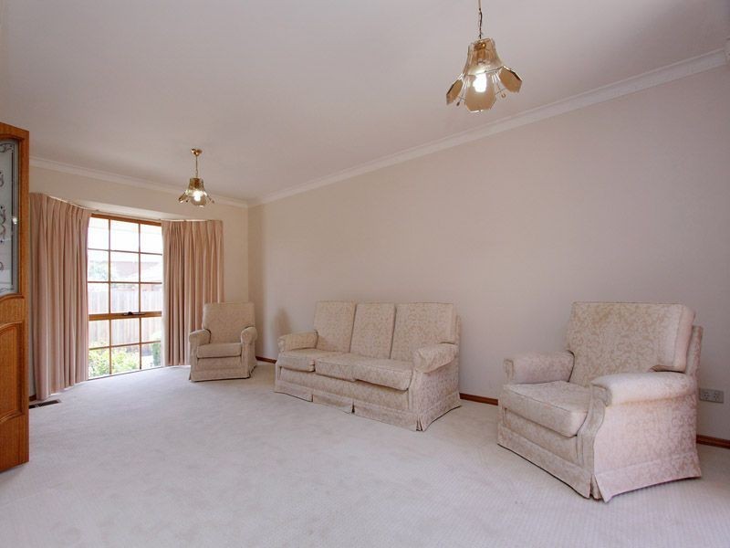 2/64 Willow Avenue, Glen Waverley VIC 3150