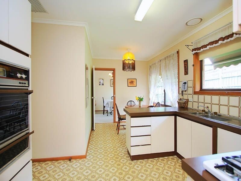 4/49 Hinkler Road, Glen Waverley VIC 3150