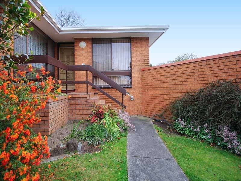 4/49 Hinkler Road, Glen Waverley VIC 3150