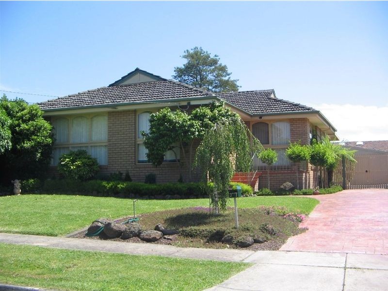 37 Winston Street, Glen Waverley VIC 3150