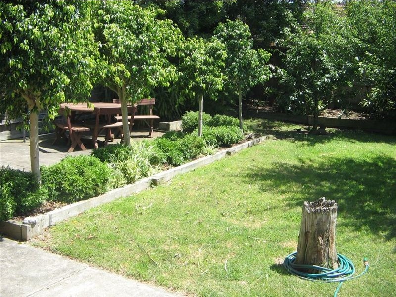 37 Winston Street, Glen Waverley VIC 3150