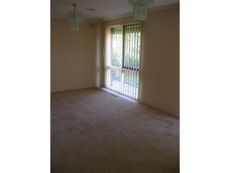 6 Cowrie Street, Glen Waverley VIC 3150