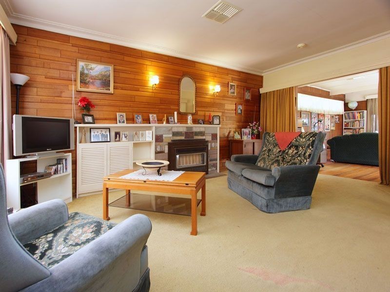 55 Garrisson Drive, Glen Waverley VIC 3150