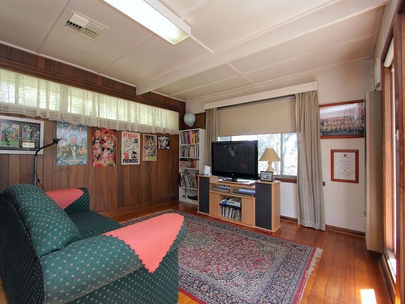 55 Garrisson Drive, Glen Waverley VIC 3150