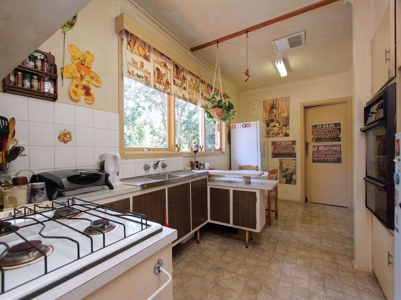 55 Garrisson Drive, Glen Waverley VIC 3150