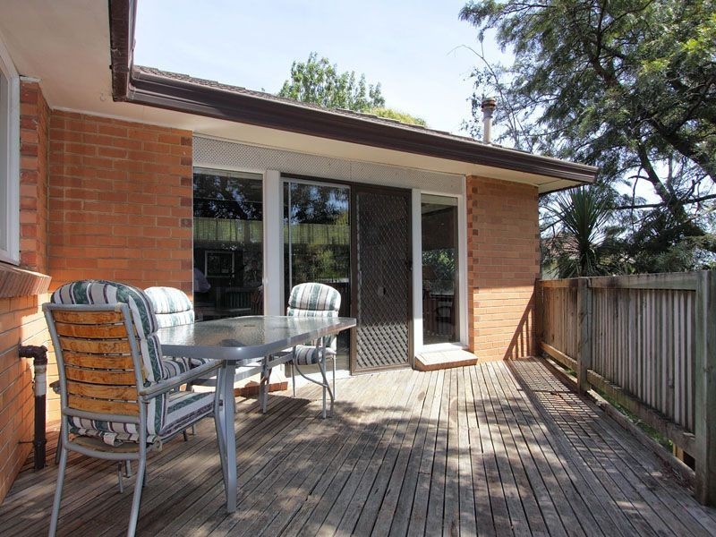55 Garrisson Drive, Glen Waverley VIC 3150