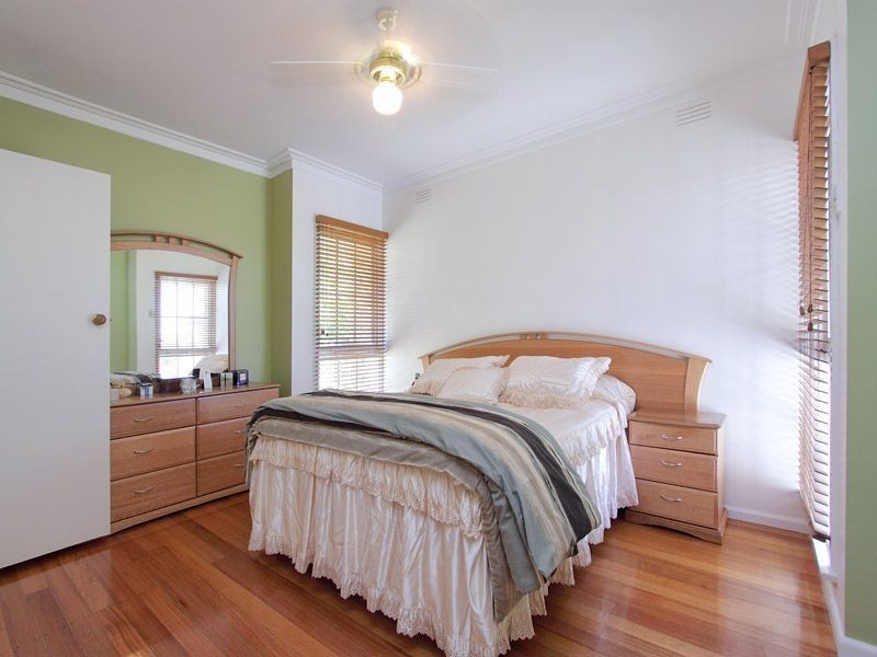 14 Crestmont Drive, Glen Waverley VIC 3150