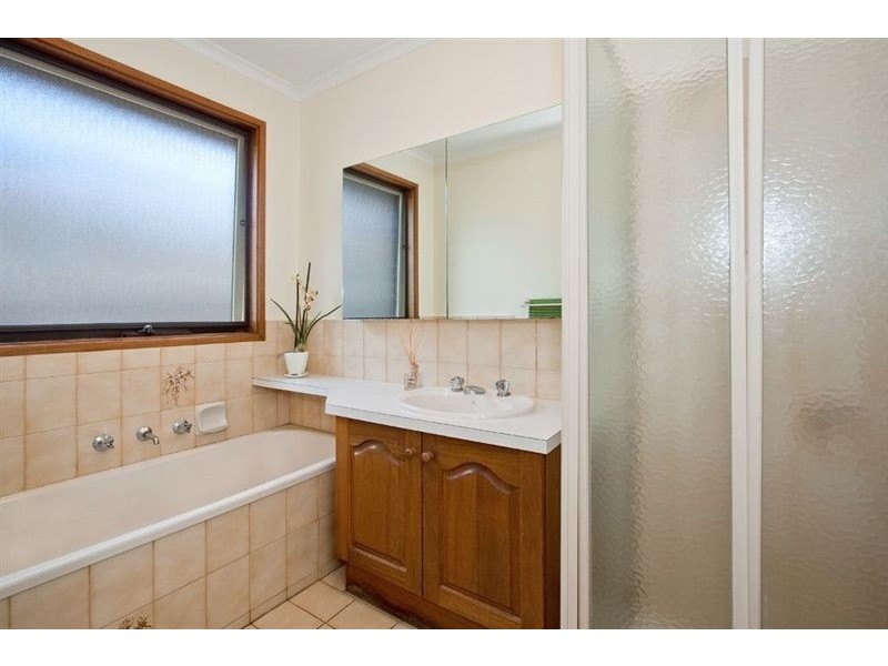 10 Salsburg Court, Vermont South VIC 3133