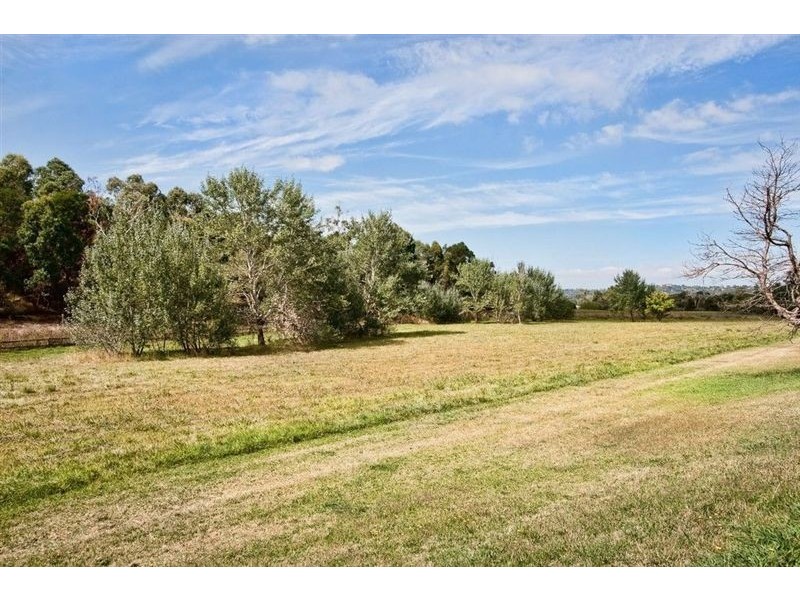 10 Salsburg Court, Vermont South VIC 3133