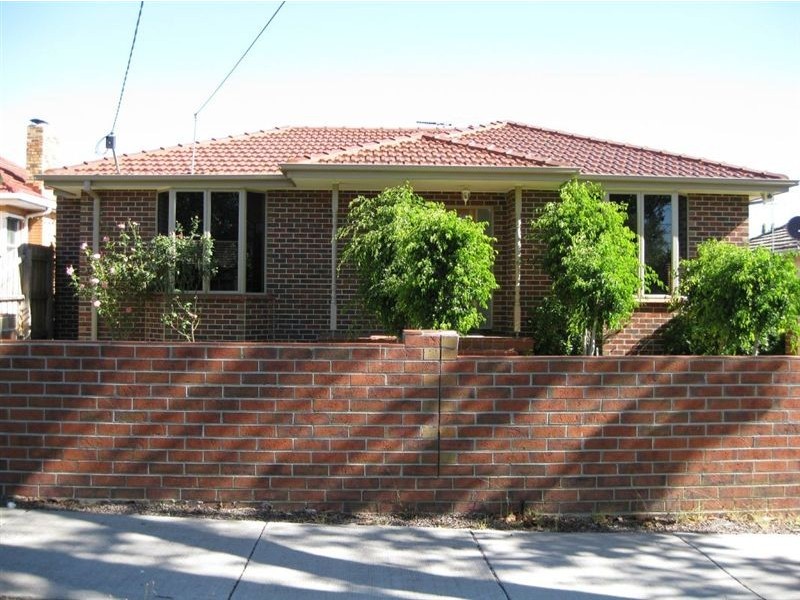 1/6 Ingram Avenue, Glen Waverley VIC 3150