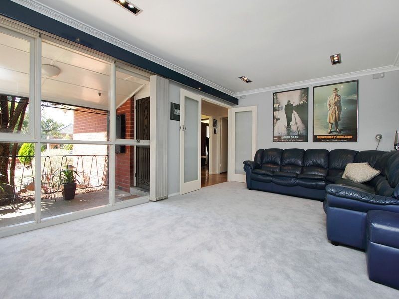 23 Fraser Street, Glen Waverley VIC 3150