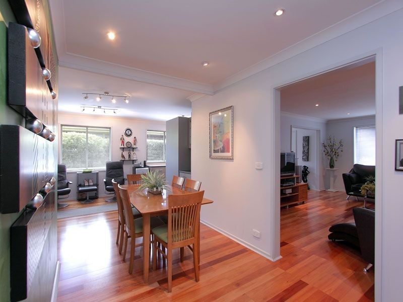 17 Dion Road, Glen Waverley VIC 3150