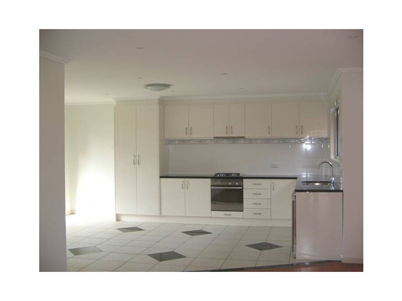 2/11 Melaleuca Drive, Glen Waverley VIC 3150