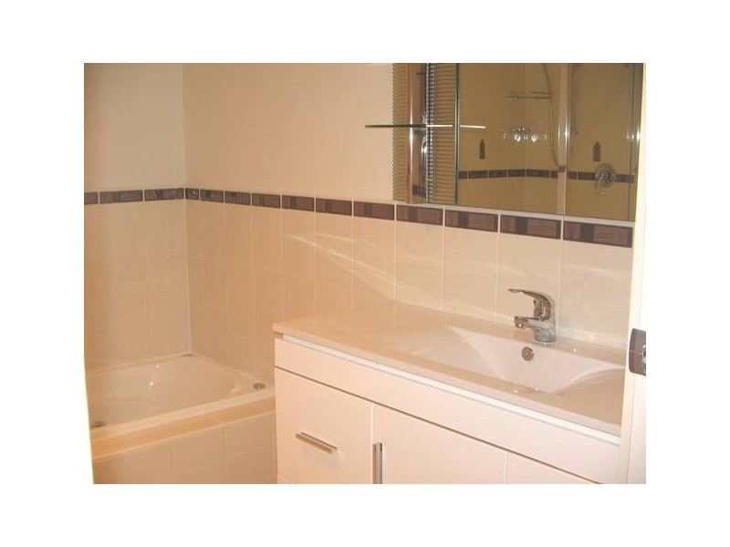 2/11 Melaleuca Drive, Glen Waverley VIC 3150