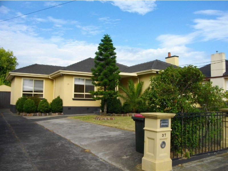 37 Seaview Crescent, Mulgrave VIC 3170