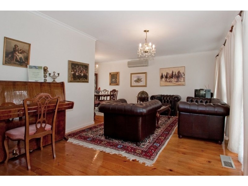 953 High Street Road, Glen Waverley VIC 3150