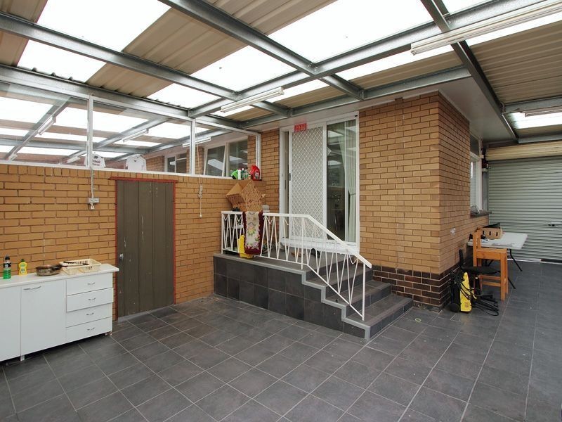 8 Viggers Parade, Glen Waverley VIC 3150