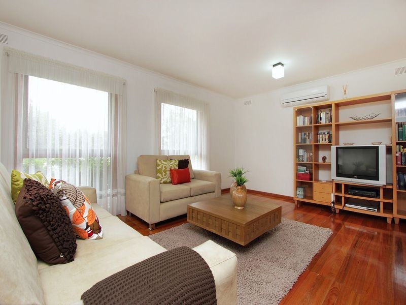 8 Carmen Court, Glen Waverley VIC 3150