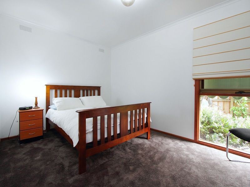 8 Carmen Court, Glen Waverley VIC 3150