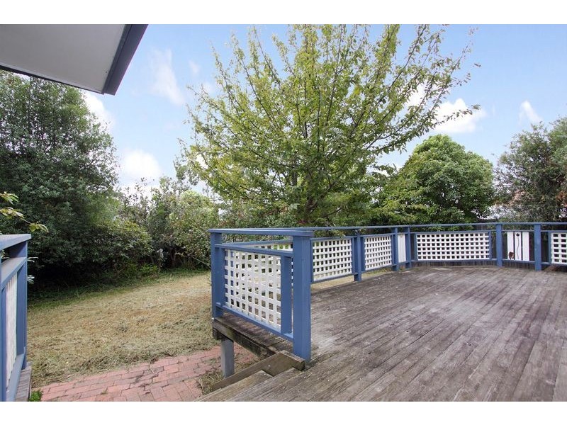 2 Groom Court, Glen Waverley VIC 3150