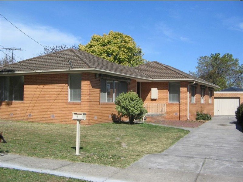 4 Kooringa Crescent, Wheelers Hill VIC 3150