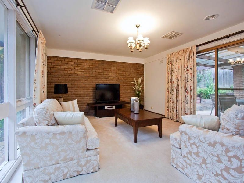 5 Groom Court, Glen Waverley VIC 3150