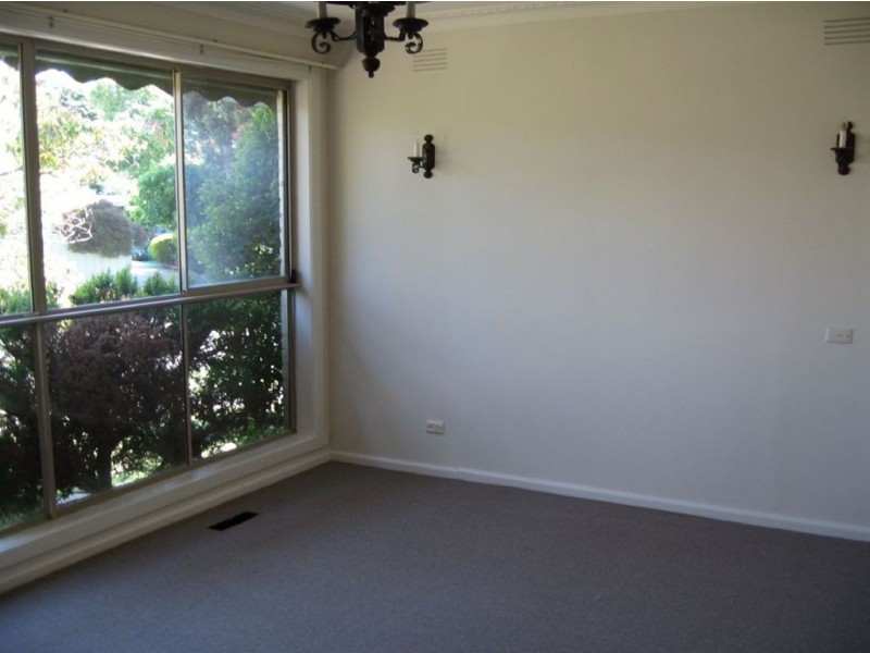 10 Belmont Road, Glen Waverley VIC 3150